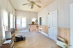 216 Fortune St, Marlin, TX 76661 - Photo 11