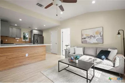 1705 E 14th Street #B, Austin, TX 78702 - Photo 3