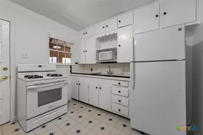 1417 S 15th Street, Temple, TX 76504 - Photo 9