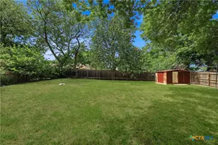 7605 Marigold Trace St, San Antonio, TX 78233 - Photo 23