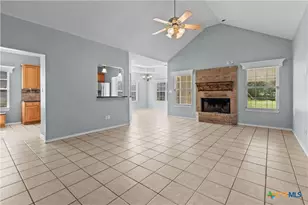 137 Bonnies Way, New Braunfels, TX 78130 - Photo 5