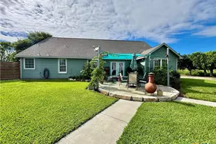 509 Seakist Rd, Port Lavaca, TX 77979 - Photo 13