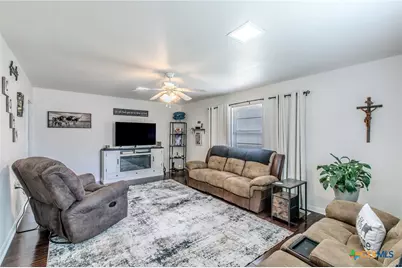 306 Fennimore Street, Gatesville, TX 76528 - Photo 3
