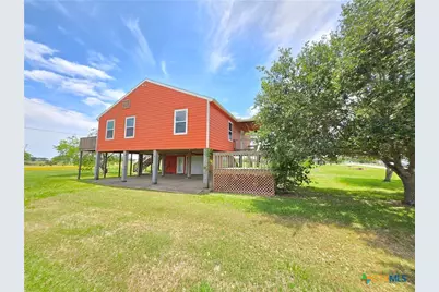 205 Buckskin Drive, Palacios, TX 77465 - Photo 3