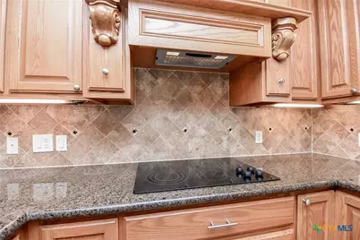 748 W Bayshore Drive, Palacios, TX 77465 - Photo 17
