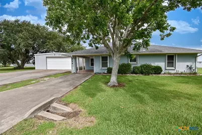 748 W Bayshore Drive, Palacios, TX 77465 - Photo 1