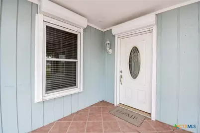 748 W Bayshore Drive, Palacios, TX 77465 - Photo 5