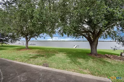 748 W Bayshore Drive, Palacios, TX 77465 - Photo 39