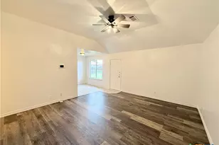 3607 Crescent Dr, Killeen, TX 76543 - Photo 5