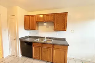 3607 Crescent Dr, Killeen, TX 76543 - Photo 11