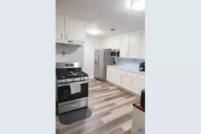 1608 Bexar Avenue, Victoria, TX 77901 - Photo 3