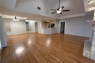 27 NW Par View Dr, Wimberley, TX 78676 - Photo 9