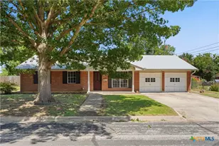 704 Evans St, Killeen, TX 76541 - Photo 1
