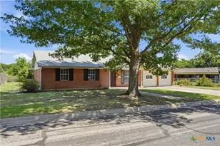 704 Evans St, Killeen, TX 76541 - Photo 3