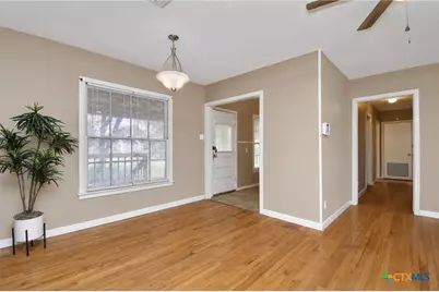 606 E Mesquite Lane, Victoria, TX 77901 - Photo 5