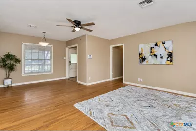 606 E Mesquite Lane, Victoria, TX 77901 - Photo 3