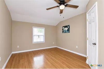 606 E Mesquite Lane, Victoria, TX 77901 - Photo 9