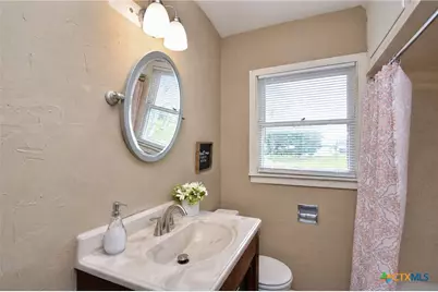 606 E Mesquite Lane, Victoria, TX 77901 - Photo 19