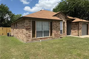 2203 Bluebonnet Dr, Killeen, TX 76549 - Photo 3