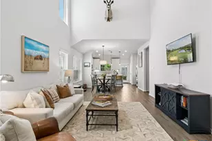 890 Casetta Trl, New Braunfels, TX 78130 - Photo 13