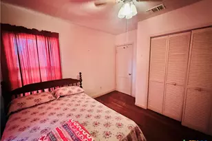 226 Duggan St, Seguin, TX 78155 - Photo 9
