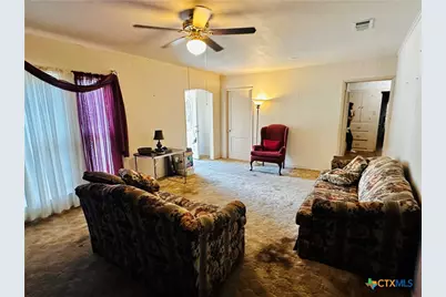 226 Duggan Street, Seguin, TX 78155 - Photo 5