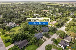 305 W Division St, Edna, TX 77957 - Photo 39