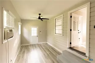 22 Steele St, Lampasas, TX 76550 - Photo 21