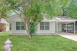 1037 N Guadalupe St, Seguin, TX 78155 - Photo 21