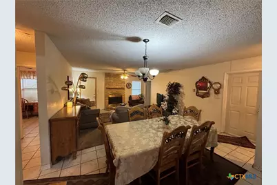202 Vanessa Lane, Victoria, TX 77901 - Photo 5