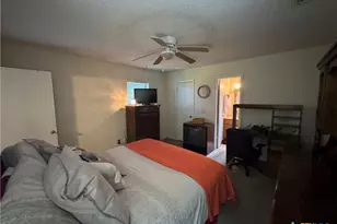 202 Vanessa Ln, Victoria, TX 77901 - Photo 11