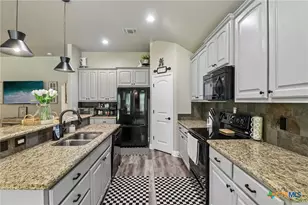 538 Melissa Ln, New Braunfels, TX 78130 - Photo 13