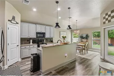 538 Melissa Lane, New Braunfels, TX 78130 - Photo 11