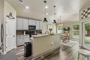 538 Melissa Ln, New Braunfels, TX 78130 - Photo 11