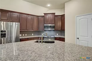 2985 Hidden Mdw, Seguin, TX 78155 - Photo 15