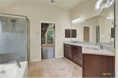 2985 Hidden Meadow, Seguin, TX 78155 - Photo 25