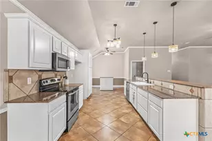 1210 Lancelot Dr, Harker Heights, TX 76548 - Photo 13