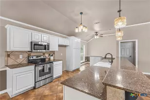 1210 Lancelot Dr, Harker Heights, TX 76548 - Photo 15