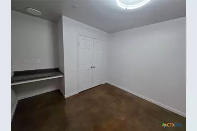 1037 W Court Street #A, Seguin, TX 78155 - Photo 9
