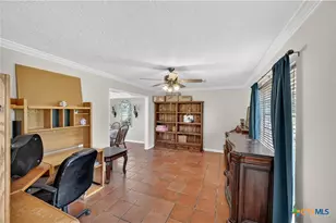 6072 Co Rd 122, Hallettsville, TX 77964 - Photo 25