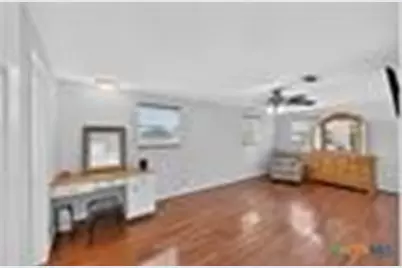 6072 County Road 122, Hallettsville, TX 77964 - Photo 5