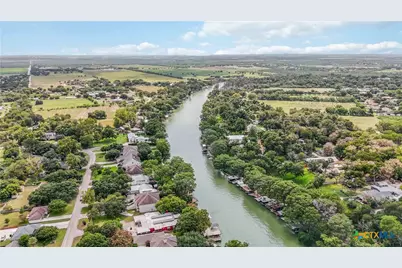 521 Woodlake Drive, Mcqueeney, TX 78123 - Photo 43
