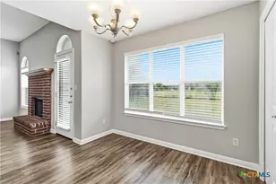521 Woodlake Dr, Mcqueeney, TX 78123 - Photo 17