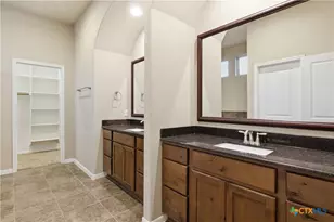 319 Raven Dr, Temple, TX 76502 - Photo 11