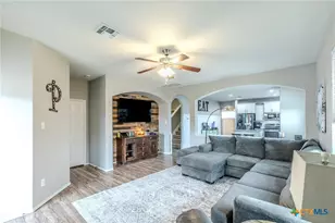 402 Kayla St, Troy, TX 76579 - Photo 3