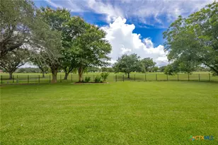 213 Tracy Ln, Victoria, TX 77904 - Photo 33