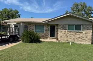 109 W Robin Ln, Harker Heights, TX 76548 - Photo 1