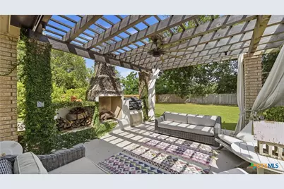 257 Las Brisas Boulevard, Seguin, TX 78155 - Photo 3