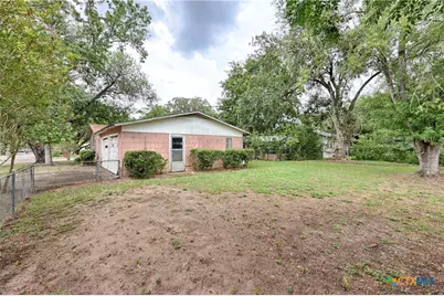 200 Young Street, Hallettsville, TX 77964 - Photo 29