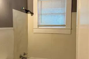 817 N 2nd St, Temple, TX 76501 - Photo 5